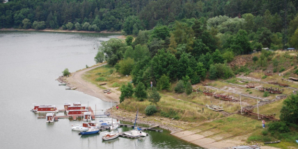 Na nádrži Orlík u Podolska platí opět zákaz koupání