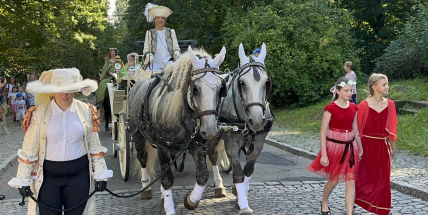Prosluněná sobota přilákala na svatohorskou šalmaj davy lidí