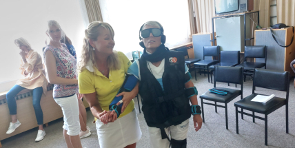 Zaměstnanci příbramské nemocnice si zkusili být na chvíli staří