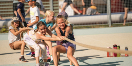 Sportovní den přilákal na hřiště pod Svatou Horou přes 350 dětí