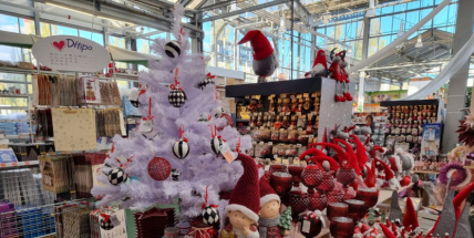 Obchody budou 17. listopadu otevřené, lidé možná vyrazí na vánoční nákupy