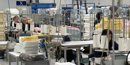 TROX KS Filter zprovoznil v Příbrami novou halu, náklady se blíží miliardě Kč