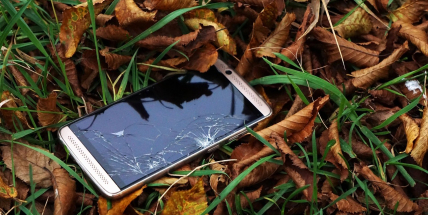 Knihovna sbírá vysloužilé mobily. V kampani na podporu jejich třídění můžete i vyhrát