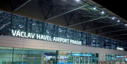 Provoz na letišti v Praze komplikovala mlha, nepřistálo osm letadel