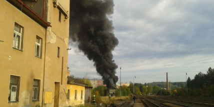 U nádraží hořelo, příčinou byli bezdomovci nebo dětská hra