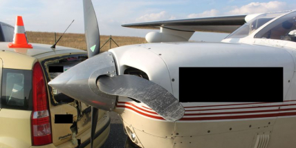 Fiat nacouval do letadla: Škoda 1,5 milionu