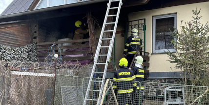 V kempu Trhovky u Orlické přehrady hořela terasa recepce