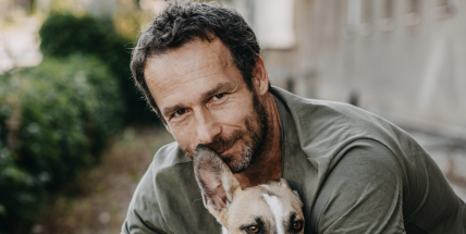 Spisovatel a scénárista Filip Rožek: Scény filmu „Gump-jsme dvojka“ se natáčely i na Orlické přehradě