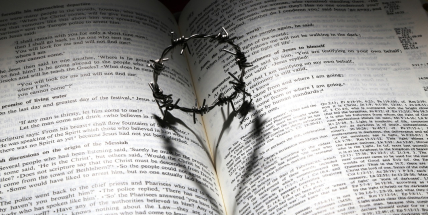 Bílá sobota je pro věřící dnem ticha a očekávání. Hospodyňky uklízí a pečou