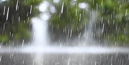 Rekordně teplý víkend vystřídá ochlazení s deštěm nebo sněžením