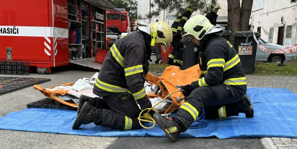 V budově městského úřadu probíhalo cvičení, na místě byla i dekontaminační jednotka