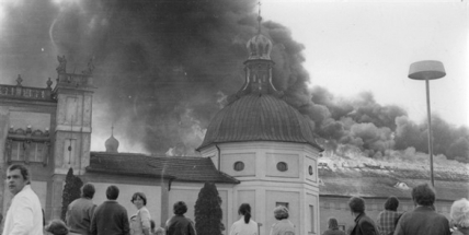 Před 46 lety zachvátily plameny Svatou Horu. Hasiči bojovali s požárem čtyři dny