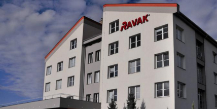 Výrobce koupelen Ravak očekává za loňský rok pokles tržeb na 1,75 mld Kč