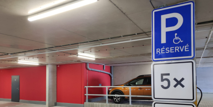 Příbram otevřela parkovací dům. Metrostav znovu požaduje doplatit téměř 12 milionů