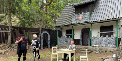 Lesní divadlo Skalka zahájí prázdninový program pohádkovým příběhem