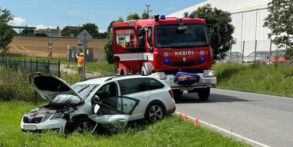 U Mokrovrat se při nehodě dvou aut lehce zranily dvě děti