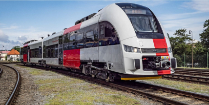 Ve Středočeském kraji bude do konce roku 2026 jezdit 38 nových jednotek RegioFox