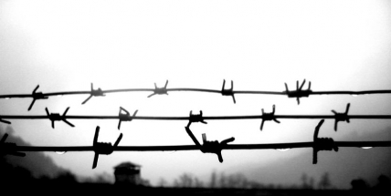 Muži vykrádali čerpací stanice a prodejny, policie je zadržela