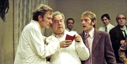 Nezapomenutelný herec a malíř Josef Hlinomaz má v Příbrami pamětní desku