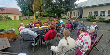 V Březnici a Dobříši vznikne komunitní bydlení pro klienty Nalžovického zámku