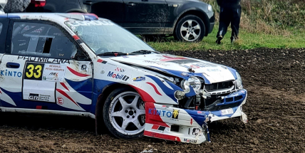 Policie prověřuje vážnou nehodu na Rallye Hořovice jako těžké ublížení na zdraví z nedbalosti