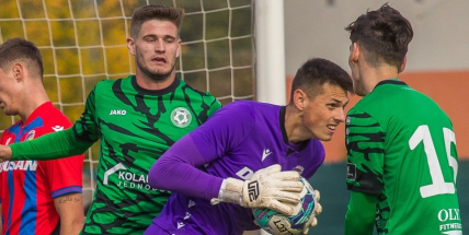 Sportovní servis: Kocouři pokračují v nepřesvědčivých výkonech, FK Příbram padl s béčkem plzeňské Viktorky, Baník přestřílel Kobru