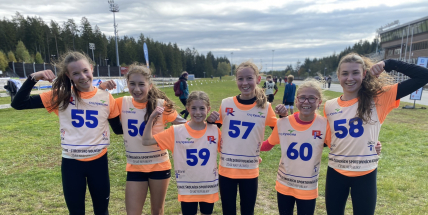 Běžecká hitparáda na MČR v přespolním běhu v podání dívek ze ZŠ Školní