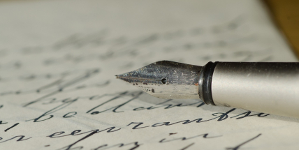 Příbramský archiv školí kronikáře, i dnes se některé kroniky píší ručně