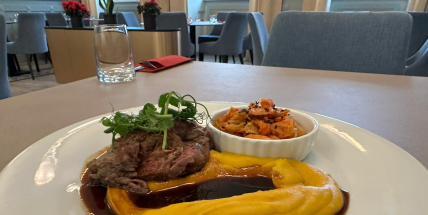 GURMÁNSKÝ TIP: Rodinná oslava či firemní večírek v prostorách zámecké restaurace? Přijměte pozvání do Chateau Dobříš