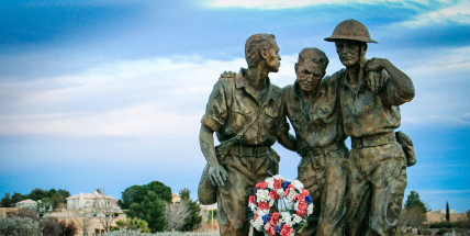 Panelová výstava na náměstí 17. listopadu připomene válečné veterány