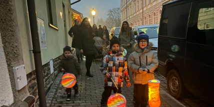 Děti z příbramské mateřské školy putovaly za svatým Martinem