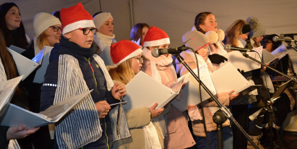 Advent na Příbramsku zahájí jarmarky, koncerty a rozsvícení vánočních stromů