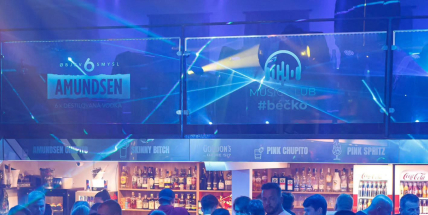 Diskotéka Béčko na Zdaboři musela být v noci evakuována kvůli nahlášené bombě