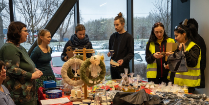 Vánoční jarmark v dobříšském Bobcatu podpořil charitu