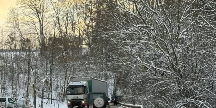Petice žádá zákaz tranzitní dopravy na silnicích na Berounsku a Příbramsku