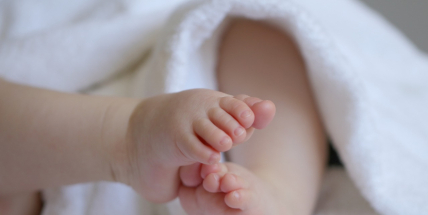 Za klesající porodností často stojí i stoupající nároky na muže