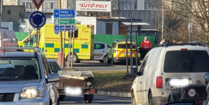 Auto srazilo ženu v Příbrami, další nehoda byla na D4