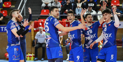 Lvi vydřeli výhru nad Příbramí, uhájili domácí tvrz a vedou ligu o tři body