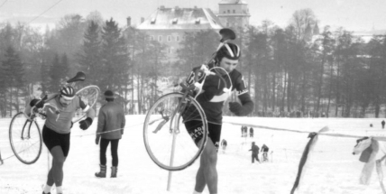 Cyklokrosové závody v Rožmitále rozjeli před lety nadšenci, v minulém století tu závodili profesionálové