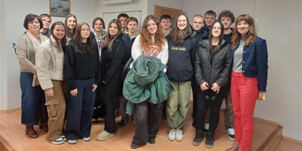 Studenti příbramské střední školy navštívili dobříšskou radnici