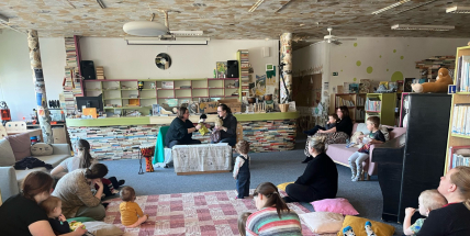 Knihomrně učí nejmenší děti lásce ke čtení už od kolébky