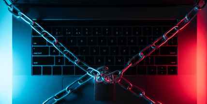 Bezpečné připojení k internetu: Jak chránit soukromá data při používání veřejné Wi-Fi?