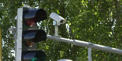 Pozor na Dobříši. V Pražské ulici bude úsekový radar