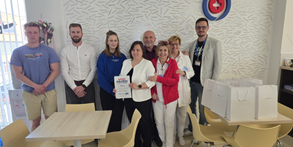 Mladí zachránci života: Krevní challenge přinesla 141 odběrů, vyhrálo SOŠ a SOU Dubno