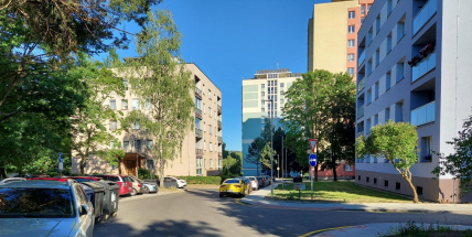 Ulice Jana Drdy se proměnila k nepoznání. Rekonstrukce skončila s předstihem