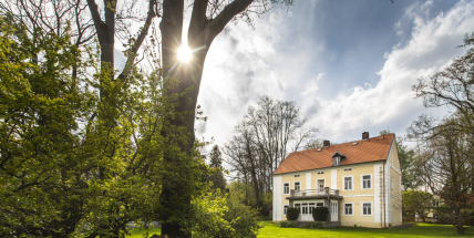 Památník Karla Čapka ve Staré Huti: letní sídlo jednoho z nejvýznamnějších českých spisovatelů