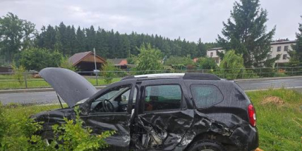 Ve Voltuši u Rožmitálu havaroval osobák s nákladním vozem