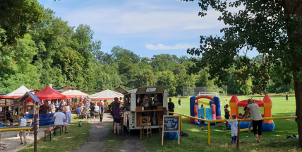 Tradiční Rybářské slavnosti v Lochovicích nabídnou rybí speciality, zábavu i živou hudbu