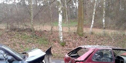 Mezi Oborami a Dublovicemi se srazily dva vozy a autobus