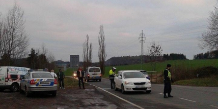 Řidič hledal brýle a naboural